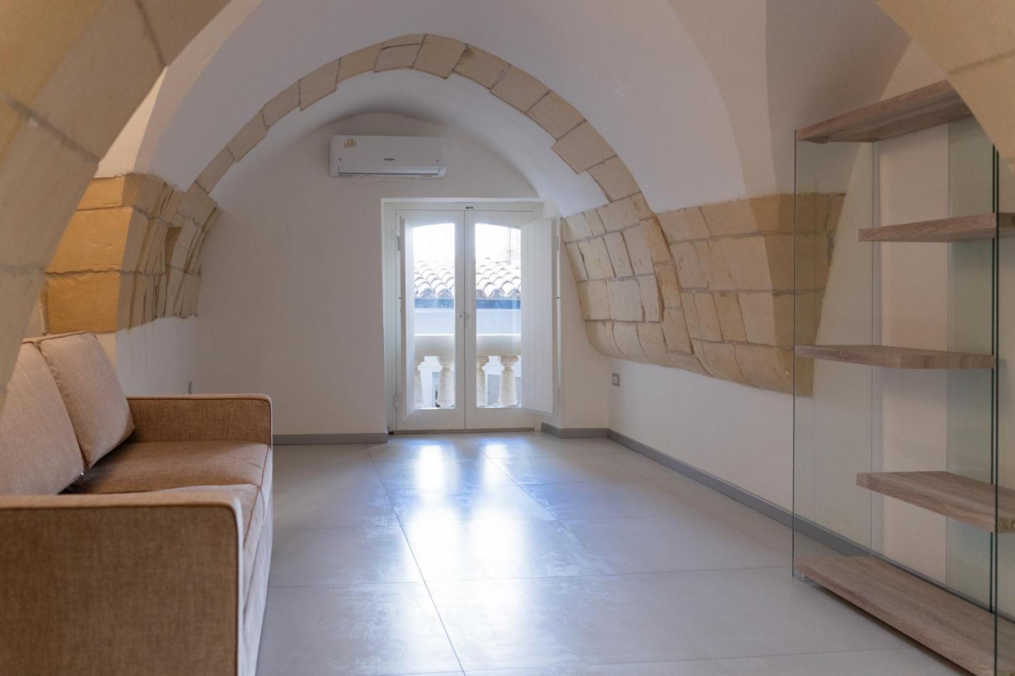 Dimora Barocca Luxury Suites Lecce Exterior foto