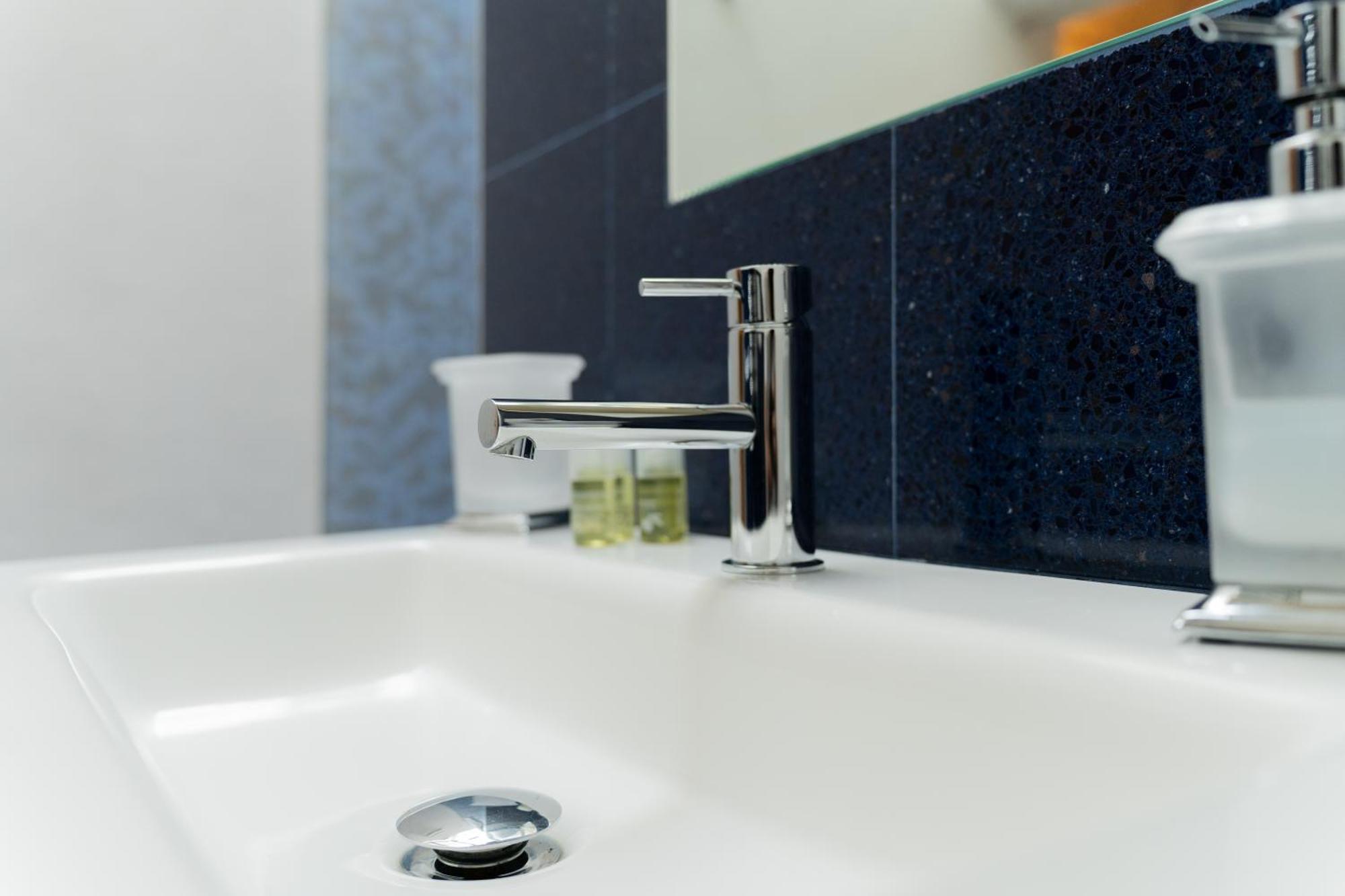 Dimora Barocca Luxury Suites Lecce Exterior foto